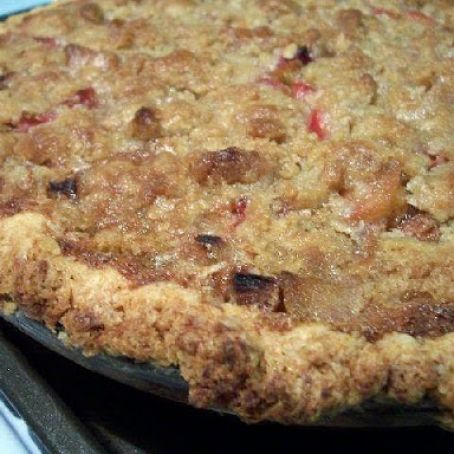 Rhubarb Crumble Pie