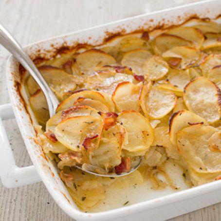 Potato Casserole with Bacon and Caramelized Onion