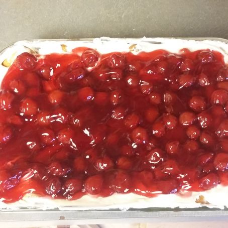 No Bake Cherry Cheesecake Lasagna Recipe - (3.9/5)