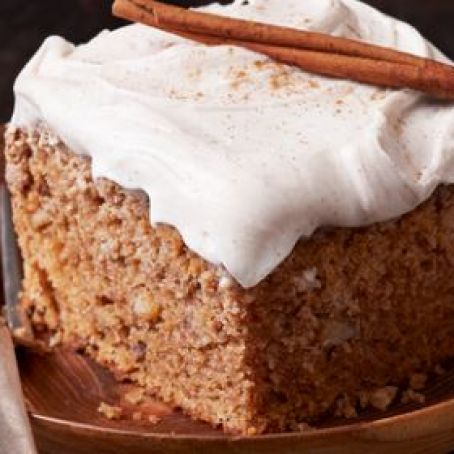 Addictive Amish Applesauce Cake | RecipeLion.com