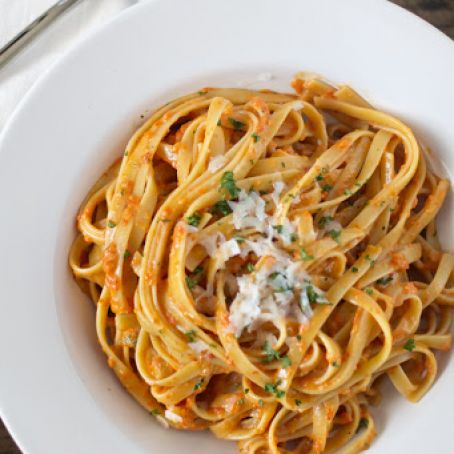 Roasted Garlic and Red Pepper Fettucine Alfredo