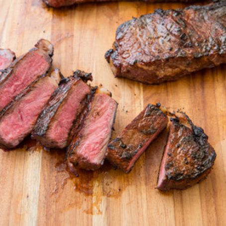 https://www.keyingredient.com/media/3a/e8/525b66bc0b2888de5c6fbdc79677cf6493dc.jpg/rh/grilled-sugar-steak.jpg