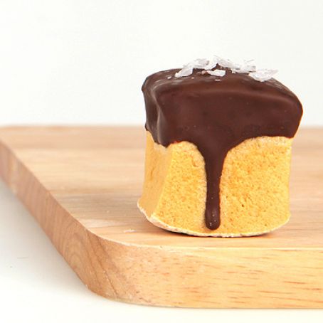 Chocolate-Dipped Salted Caramel Marshmallows