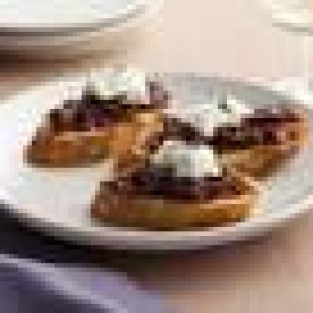 Crostini with Sun-Dried Tomato Jam