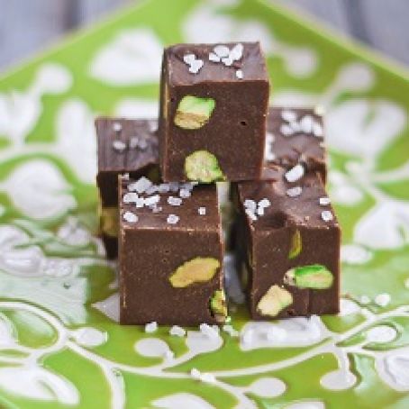 NUTELLA FUDGE WITH PISTACHIOS & SEA SALT