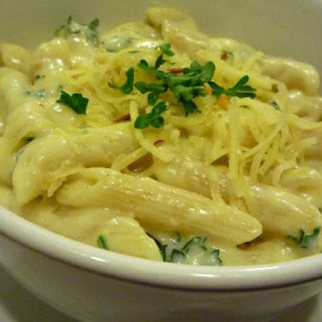 Creamy Garlic Penne Pasta