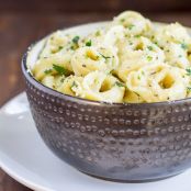 Cheese Tortellini in Garlic Butter Sauce