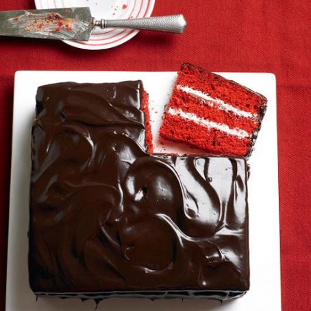 Chocolate & Vanilla Red Velvet Cake Recipe -