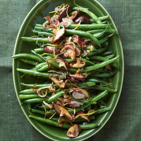 Green Beans with Shallots, Thyme, & Shiitake Mushrooms Recipe - (3.6/5)