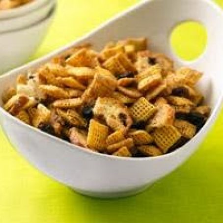 Honey Nut-Raisin Chex® Mix