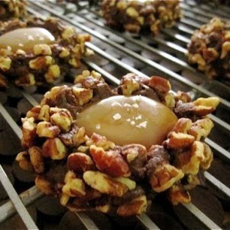 Salted Caramel Turtle Cookies