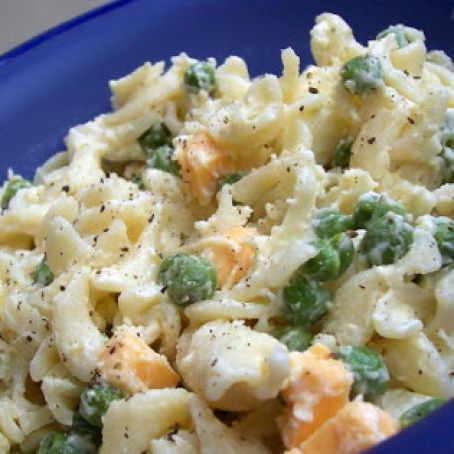 Creamy, Cheesy Pasta Salad