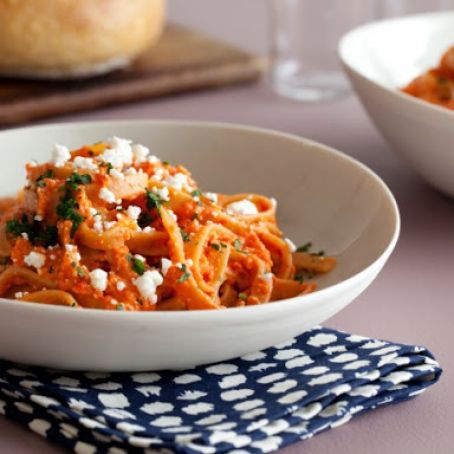 Fettuccine with Creamy Red Pepper-Feta Sauce