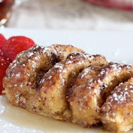 Cinnamon Roll French Toast Bake (Overnight)