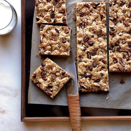 Chocolate-Chip-Pecan Cookie Bars