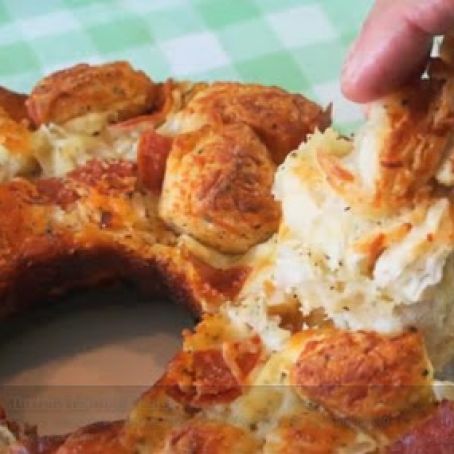 Pull-Apart Pizza Bread