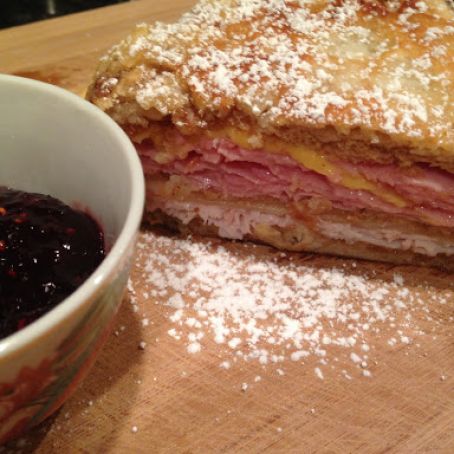 Bennigan's Monte Cristo Sandwich