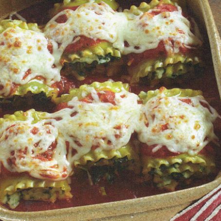 SPINACH LASAGNE ROLLS