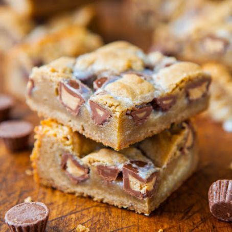 Peanut Butter Cup Cookie Dough Crumble Bars