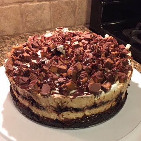 Peanut Butter Cup Brownie Cheesecake