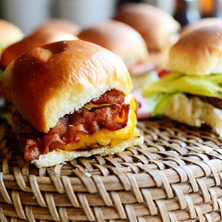 Grilled Chicken Sliders