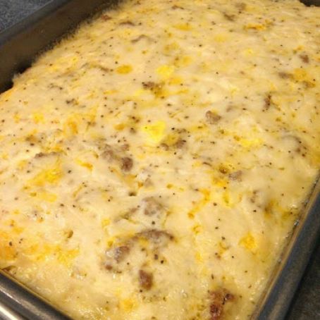 Biscuits & Gravy Casserole