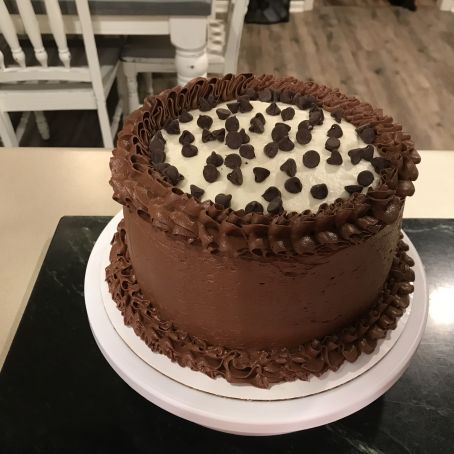 Chocolate Layer Cake with Cream Cheese Recipe - (3.8/5)