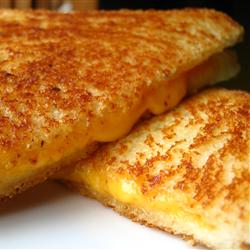 Grilled Cheese and Chorizo Sandwich Recipe - (4.4/5)_image