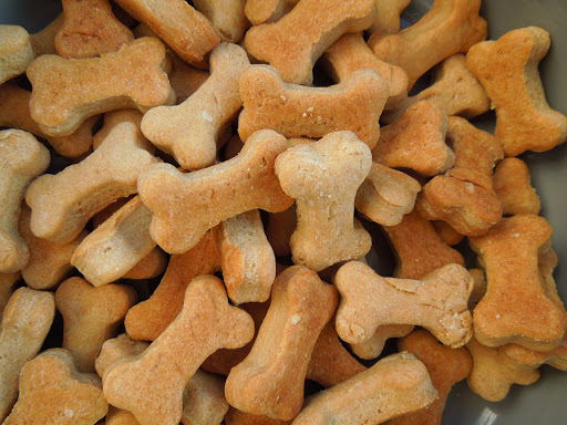 Homemade dog treats 2024 with beef broth